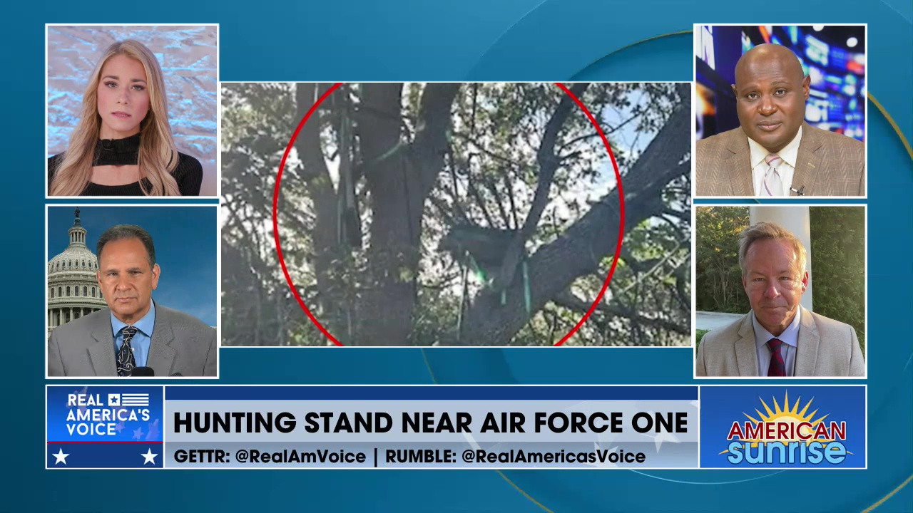 HUNTING STAND NEAR AIR FORCE ONE