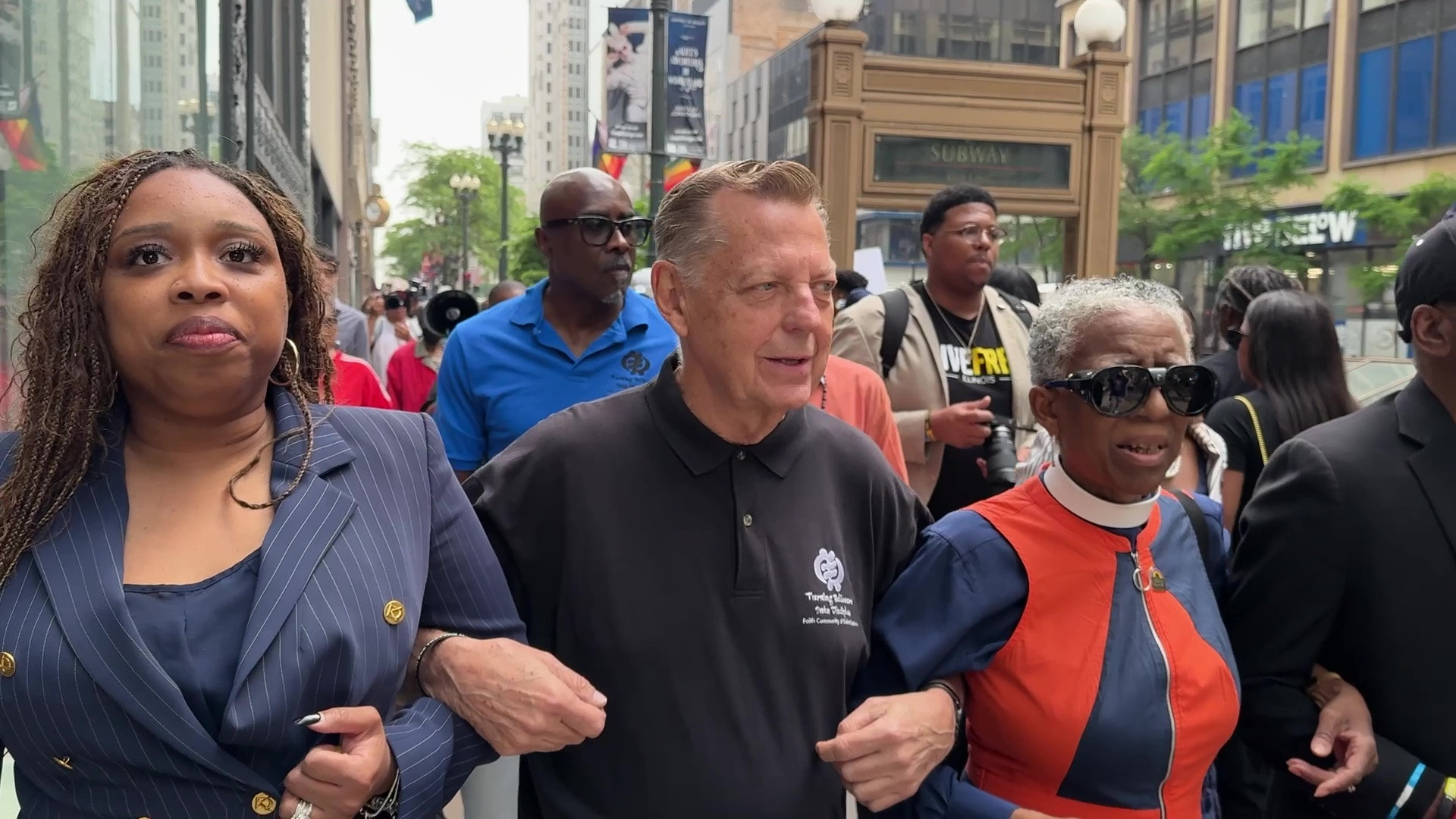 PROTESTERS VS ICE: THE TRUTH