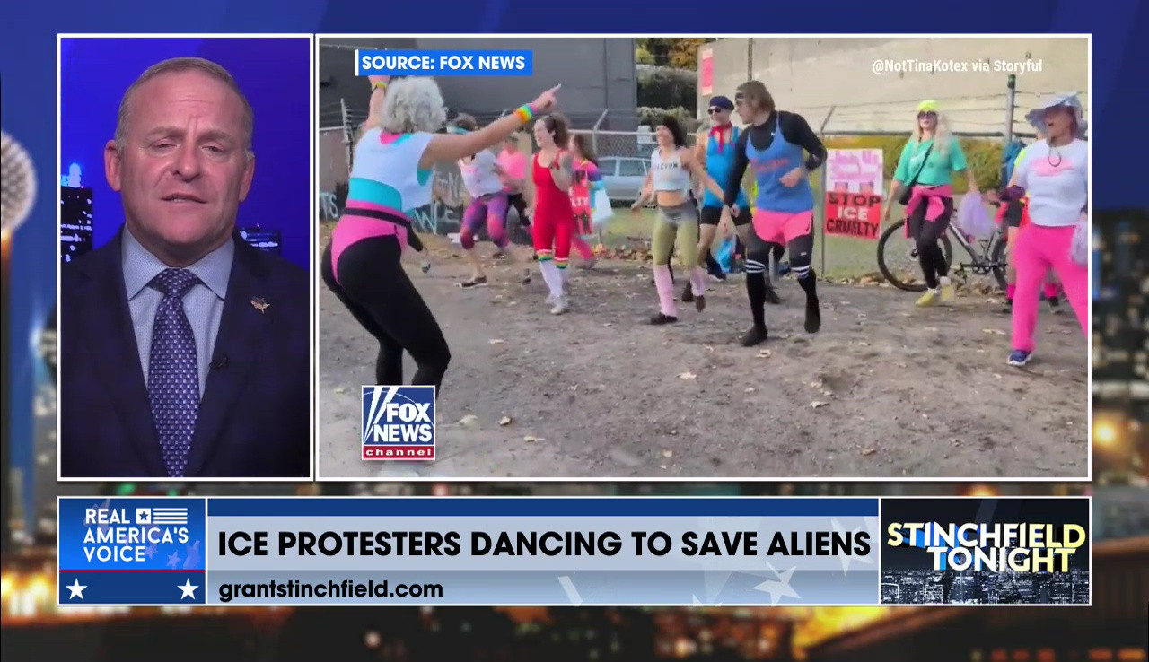 PORTLAND PROTESTORS DANCING FOR ILLEGALS