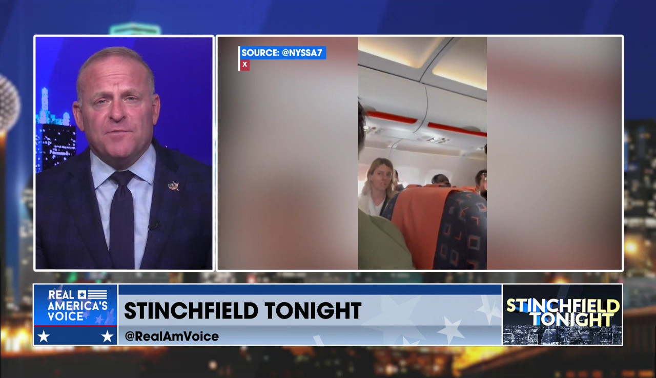 REAL MEN STAND UP AND STOP WOULD CRAZED MAN ON PLANE