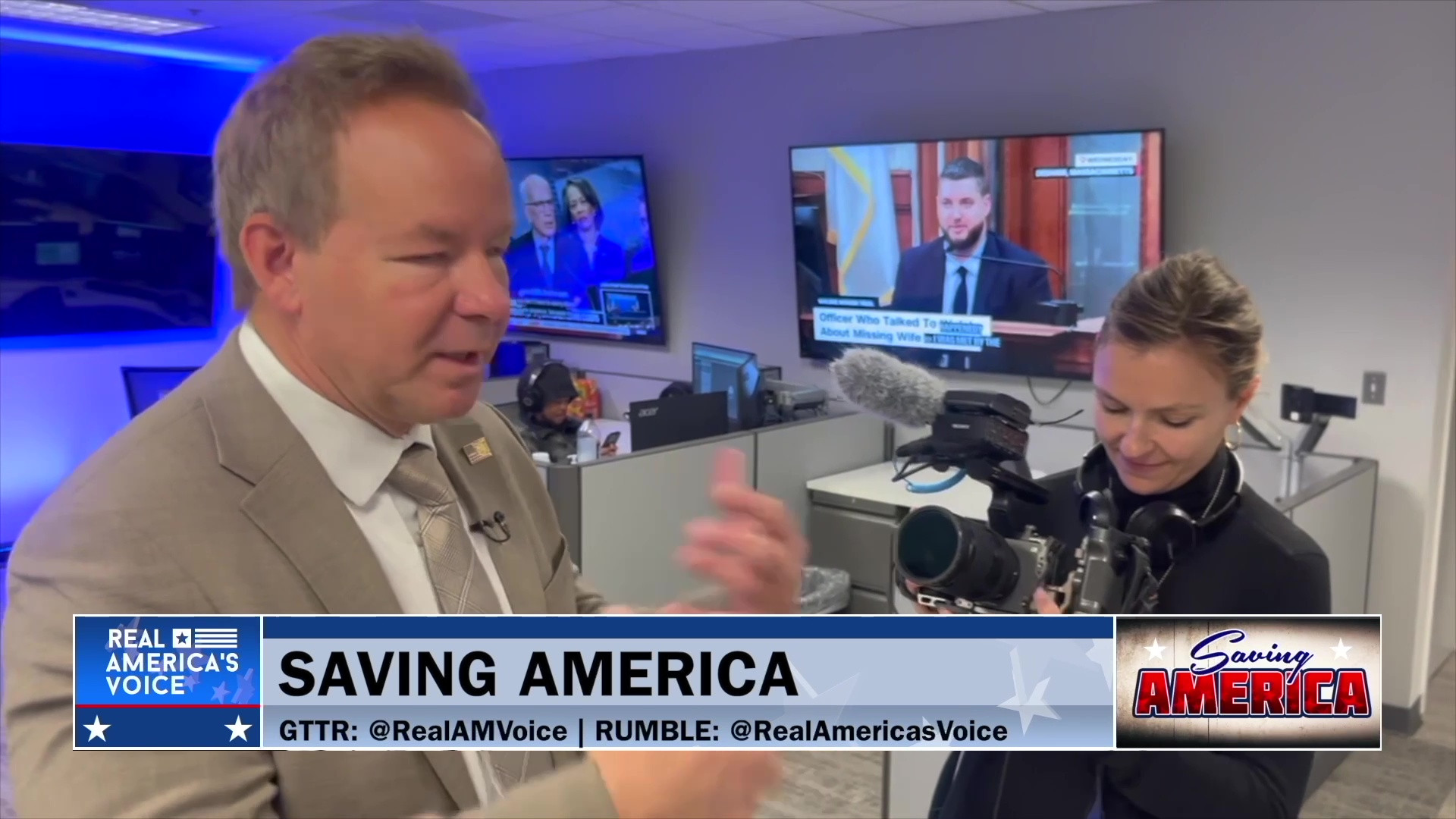 IN THE STUDIO WITH BRIAN GLENN