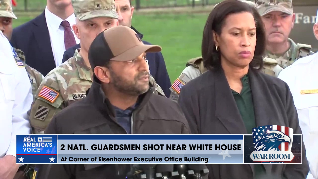 THE WAR ROOM WITH STEPHEN K. BANNON EPISODE 4957 PART 1