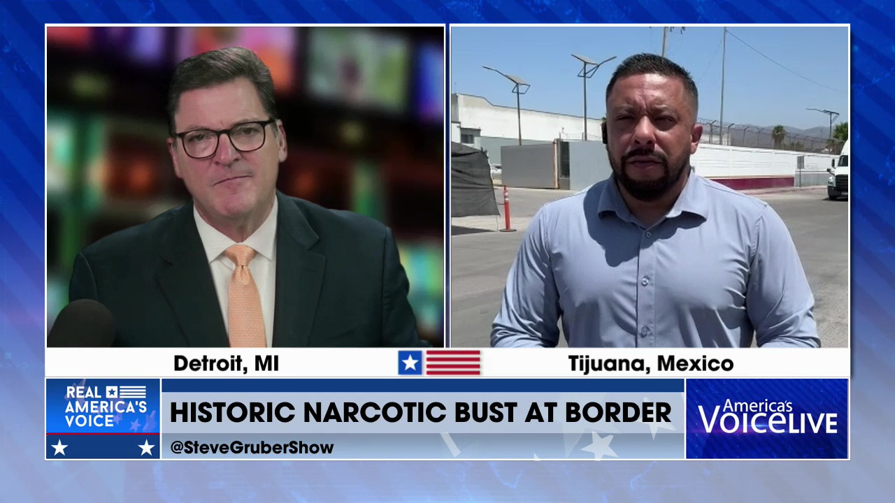 2.7 TONS OF NARCOTICS SEIZED AT U.S. - MEXICO BORDER