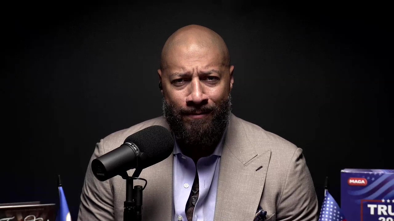 ROYCE WHITE TRANSITIONS TO THE WNBA