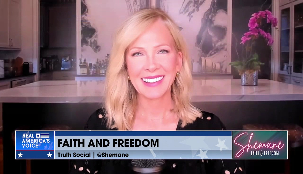 A QUICK PRAYER FROM PASTOR THOMAS