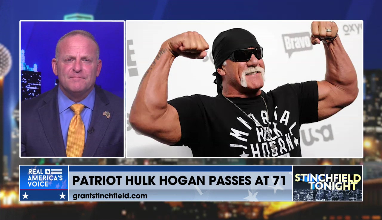 GRANT HONORS PATRIOT HULK HOGAN