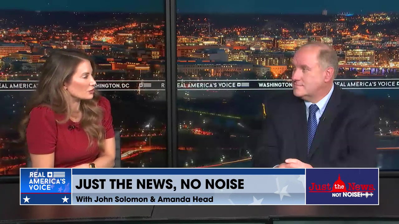 SEC. SEAN DUFFY PUTS PULLUP BARS IN AIRPORTS TO MAKE AMERICA HEALTHY AGAIN