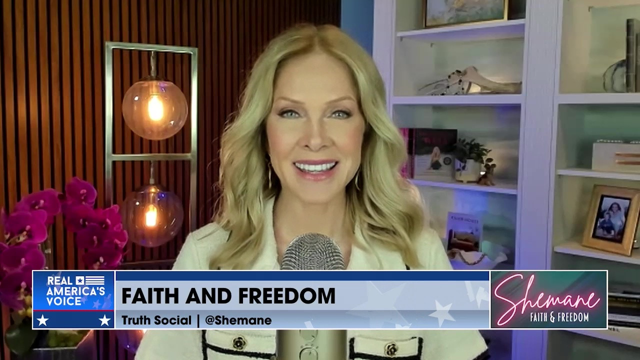 HIGHLIGHTING AMERICAN ROYALTY