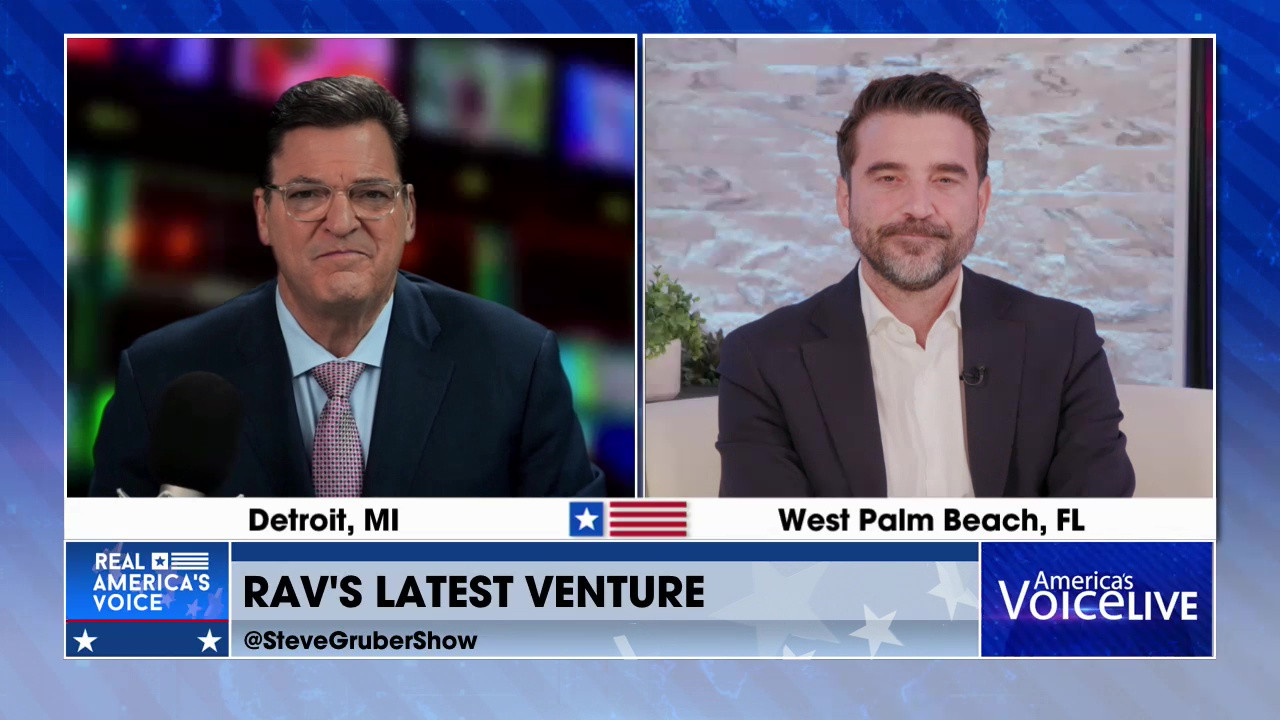 KAROLINE LEAVITT ANSWERS QUESTIONS FROM REPORTERS OUTSIDE THE WHITE HOUSE