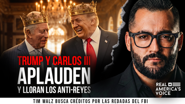 TRUMP Y CARLOS III ARRODILLAN A LA IZQUIERDA