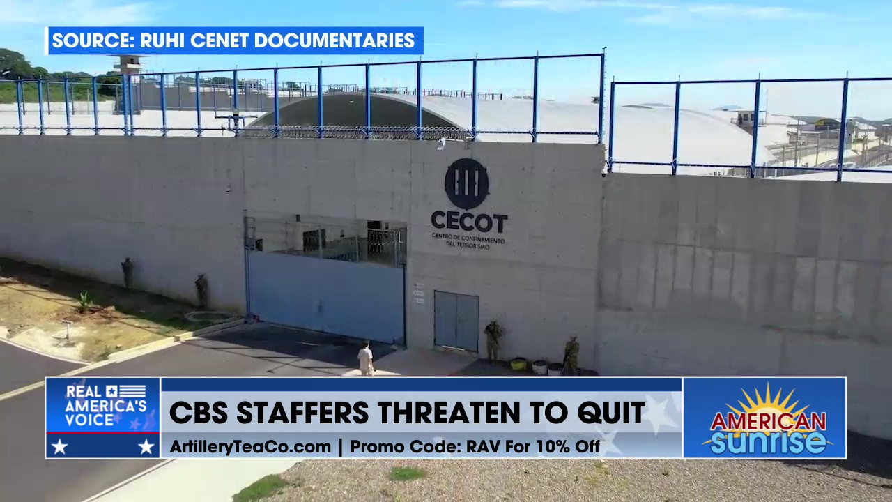 CBS STAFFERS THREATEN TO QUIT