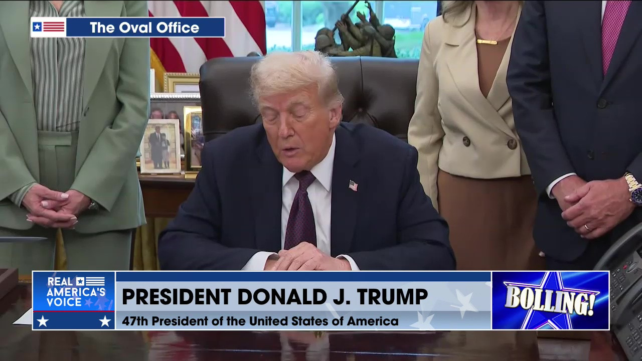 DONALD J. TRUMP SPEAKS TO THE PRESS